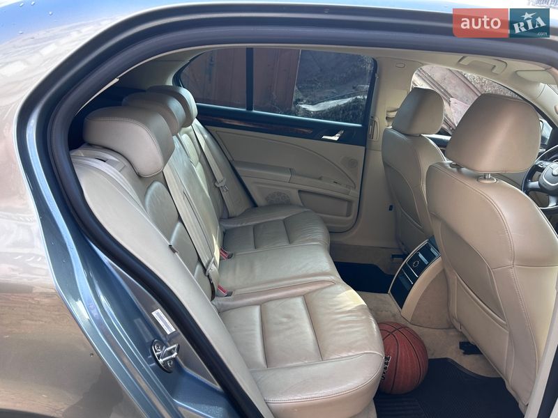 Лифтбек Skoda Superb 2010 в Киеве