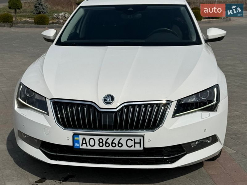 Универсал Skoda Superb 2018 в Хусте