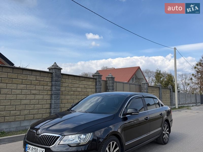 Лифтбек Skoda Superb 2014 в Ровно