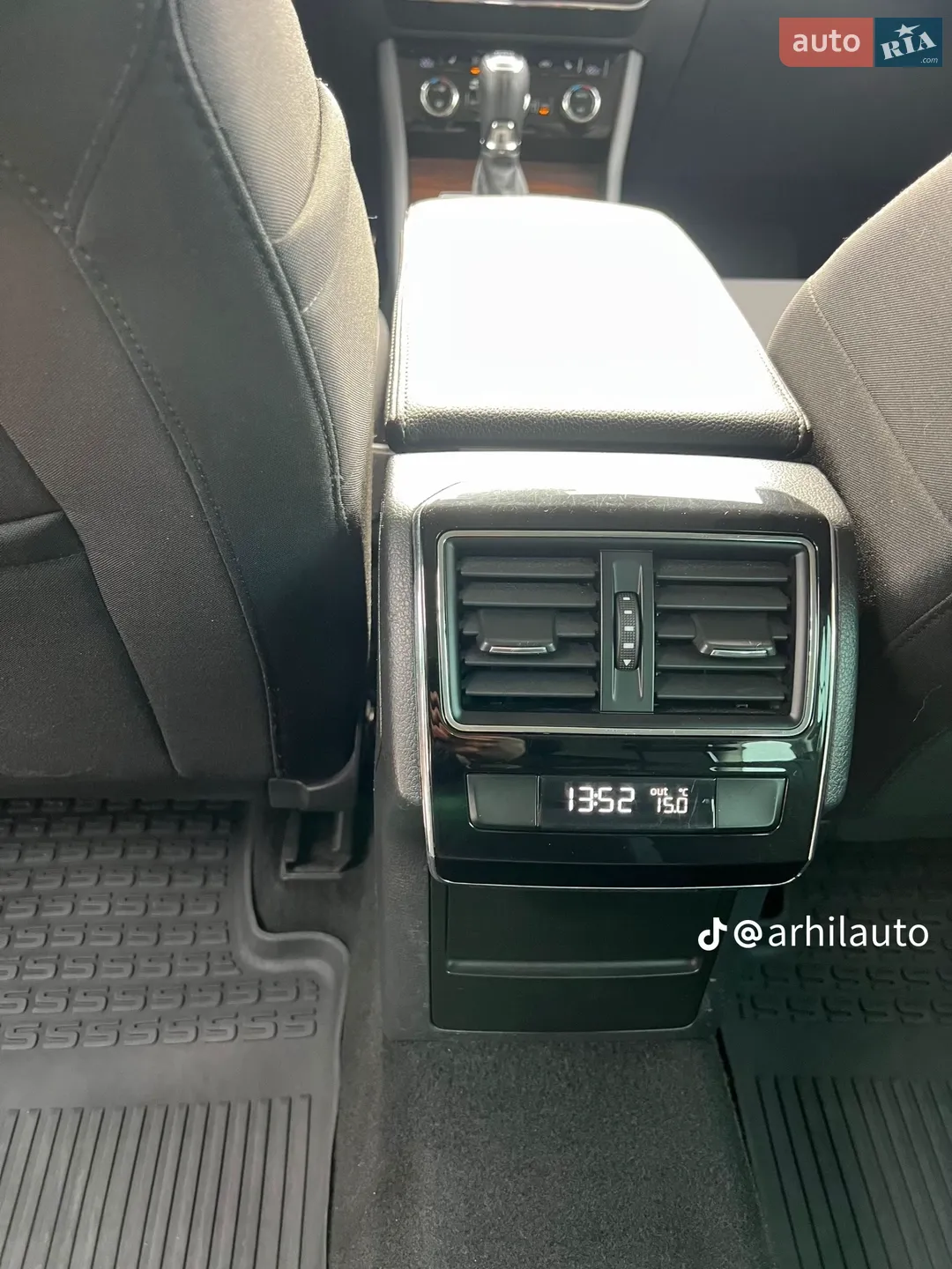 2019 Skoda Superb - мініатюра 9