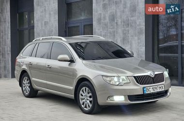 Универсал Skoda Superb 2010 в Львове