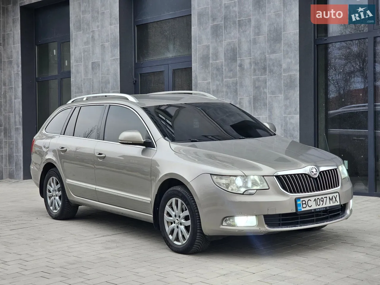 2010 Skoda Superb - мініатюра 22