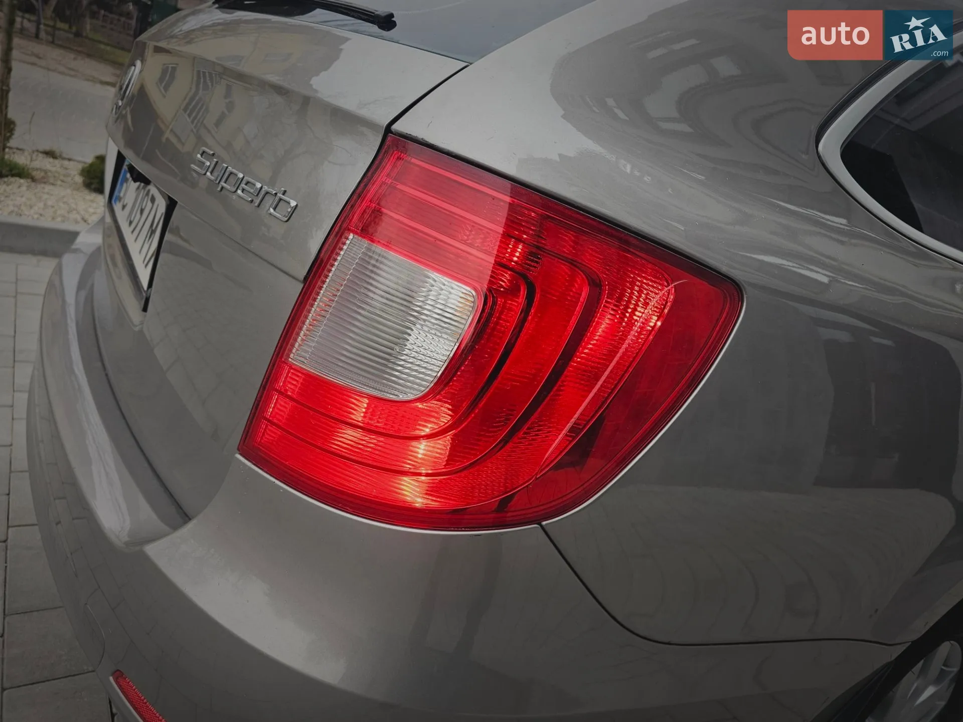 2010 Skoda Superb - мініатюра 14