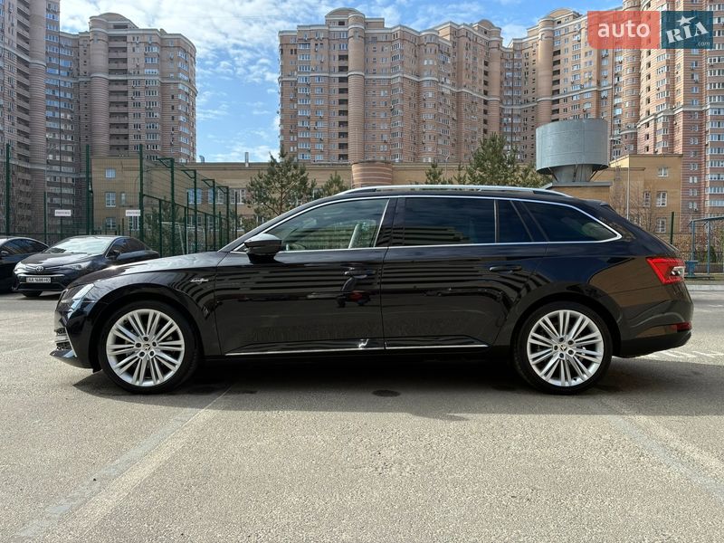 Универсал Skoda Superb 2022 в Киеве