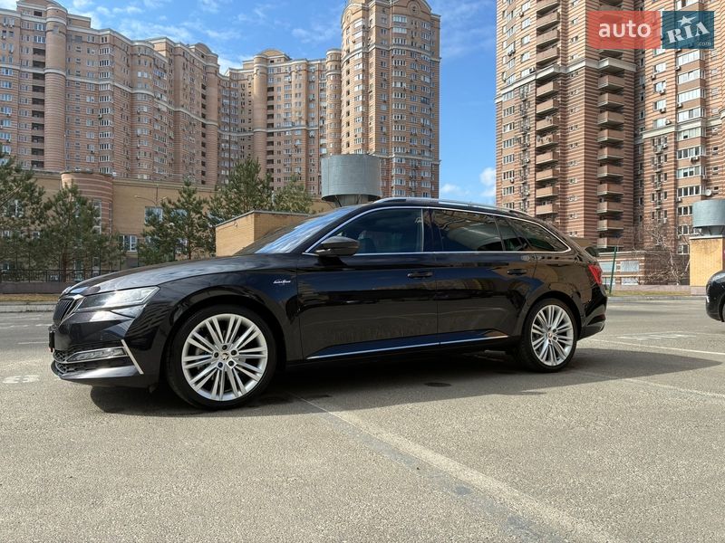 Универсал Skoda Superb 2022 в Киеве