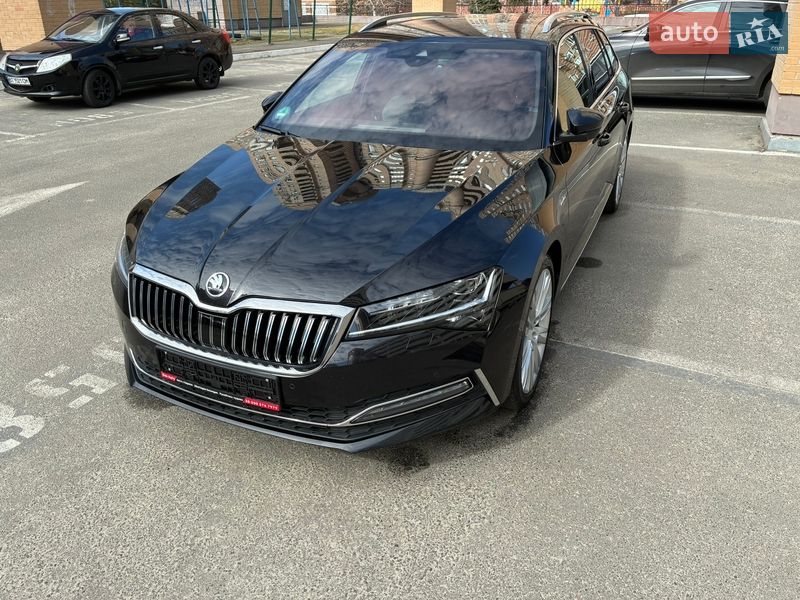 Универсал Skoda Superb 2022 в Киеве