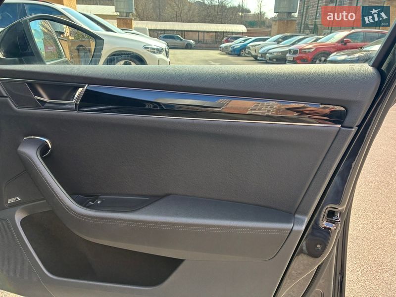 Универсал Skoda Superb 2022 в Киеве