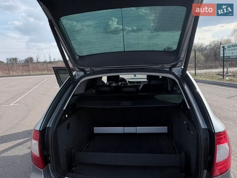 Универсал Skoda Superb 2012 в Ровно фото 28 Универсал Skoda Superb 2012 в Ровно