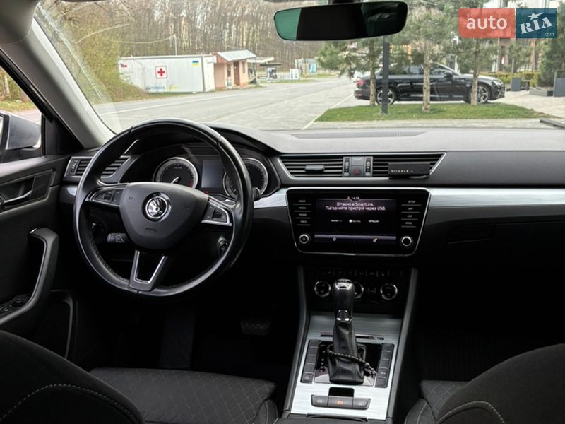 Лифтбек Skoda Superb 2019 в Ужгороде