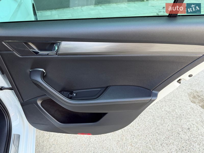 Универсал Skoda Superb 2021 в Киеве фото 86 Универсал Skoda Superb 2021 в Киеве