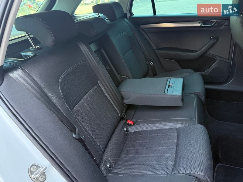 Универсал Skoda Superb 2021 в Киеве фото 85 Универсал Skoda Superb 2021 в Киеве