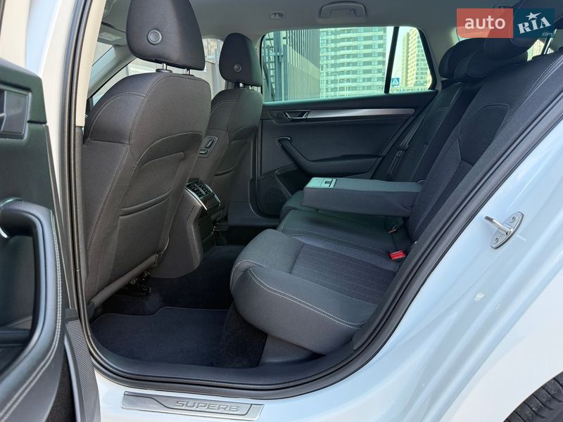 Универсал Skoda Superb 2021 в Киеве фото 78 Универсал Skoda Superb 2021 в Киеве