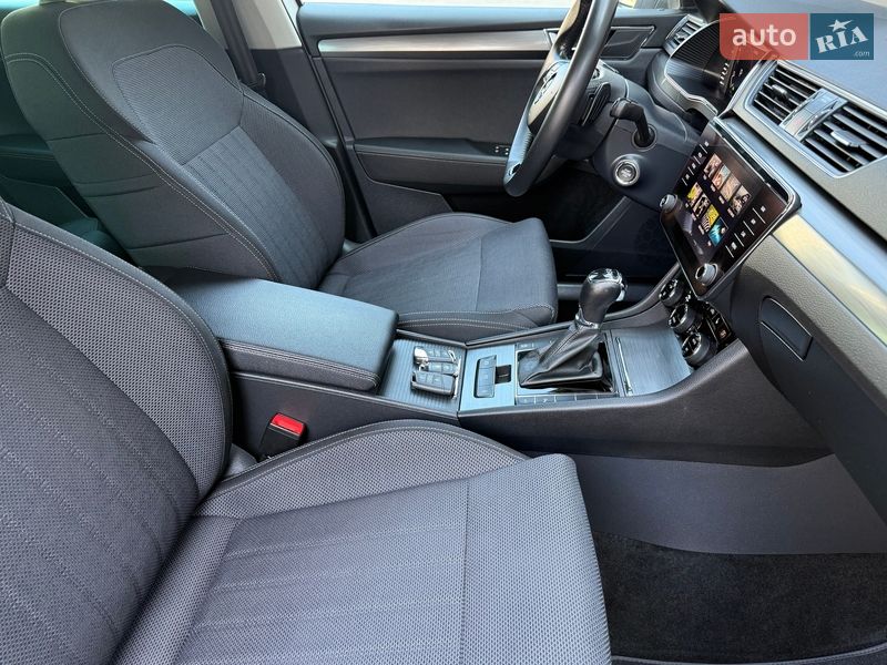 Универсал Skoda Superb 2021 в Киеве фото 67 Универсал Skoda Superb 2021 в Киеве