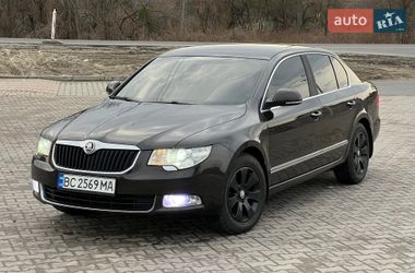 Лифтбек Skoda Superb 2013 в Шептицькому