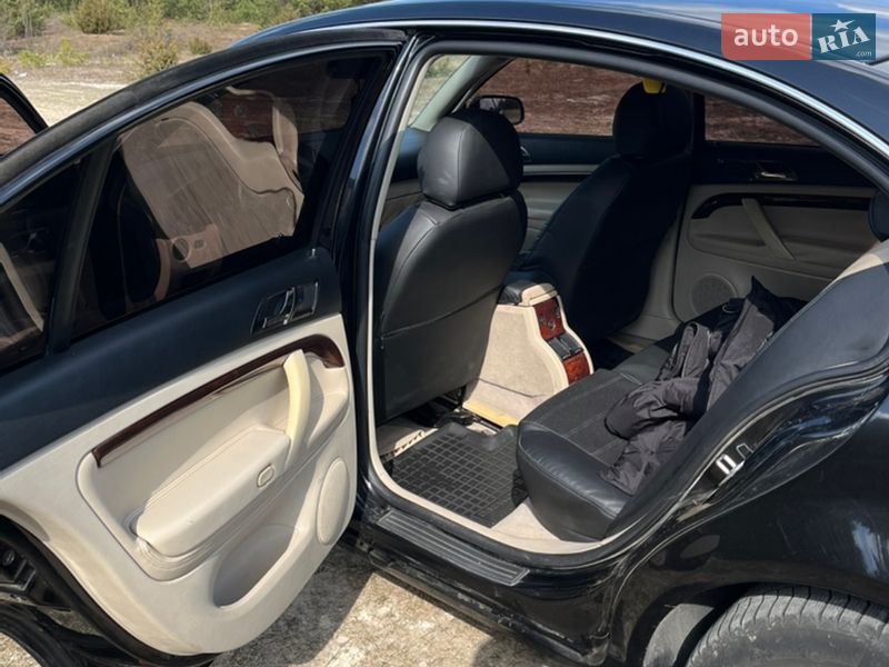 Лифтбек Skoda Superb 2004 в Луцке