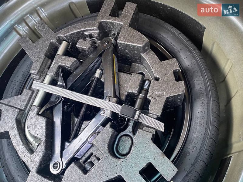 Универсал Skoda Superb 2019 в Казатине