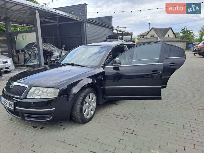 Лифтбек Skoda Superb 2007 в Тячеве