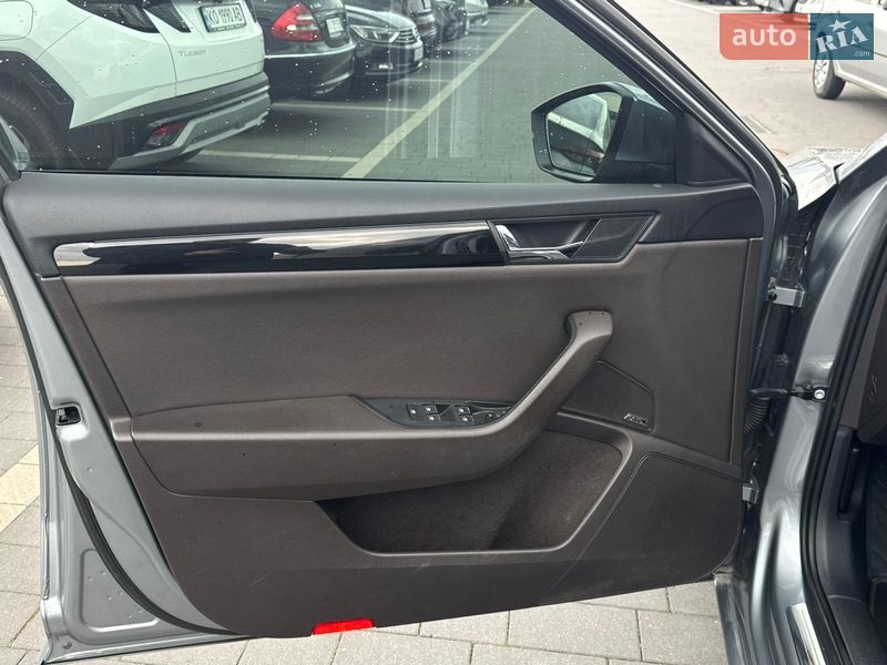 Лифтбек Skoda Superb 2015 в Мукачево