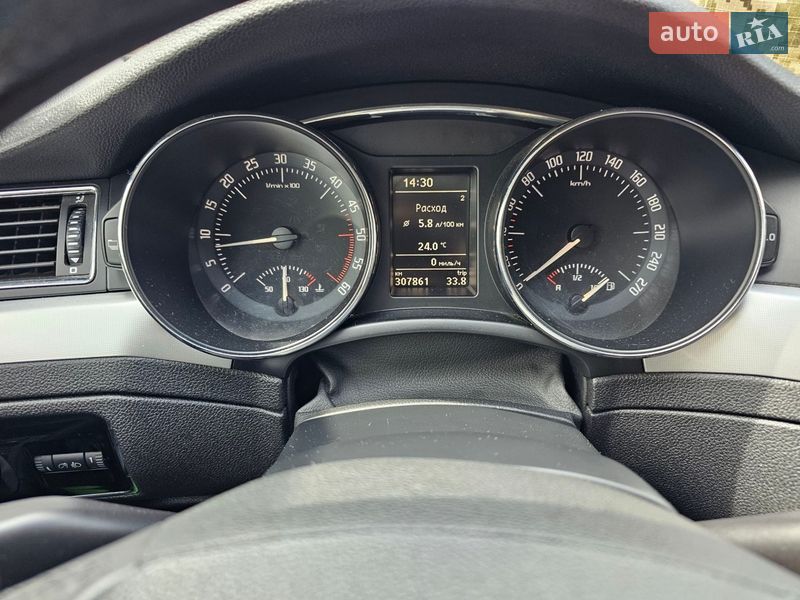 Ліфтбек Skoda Superb 2010 в Львові