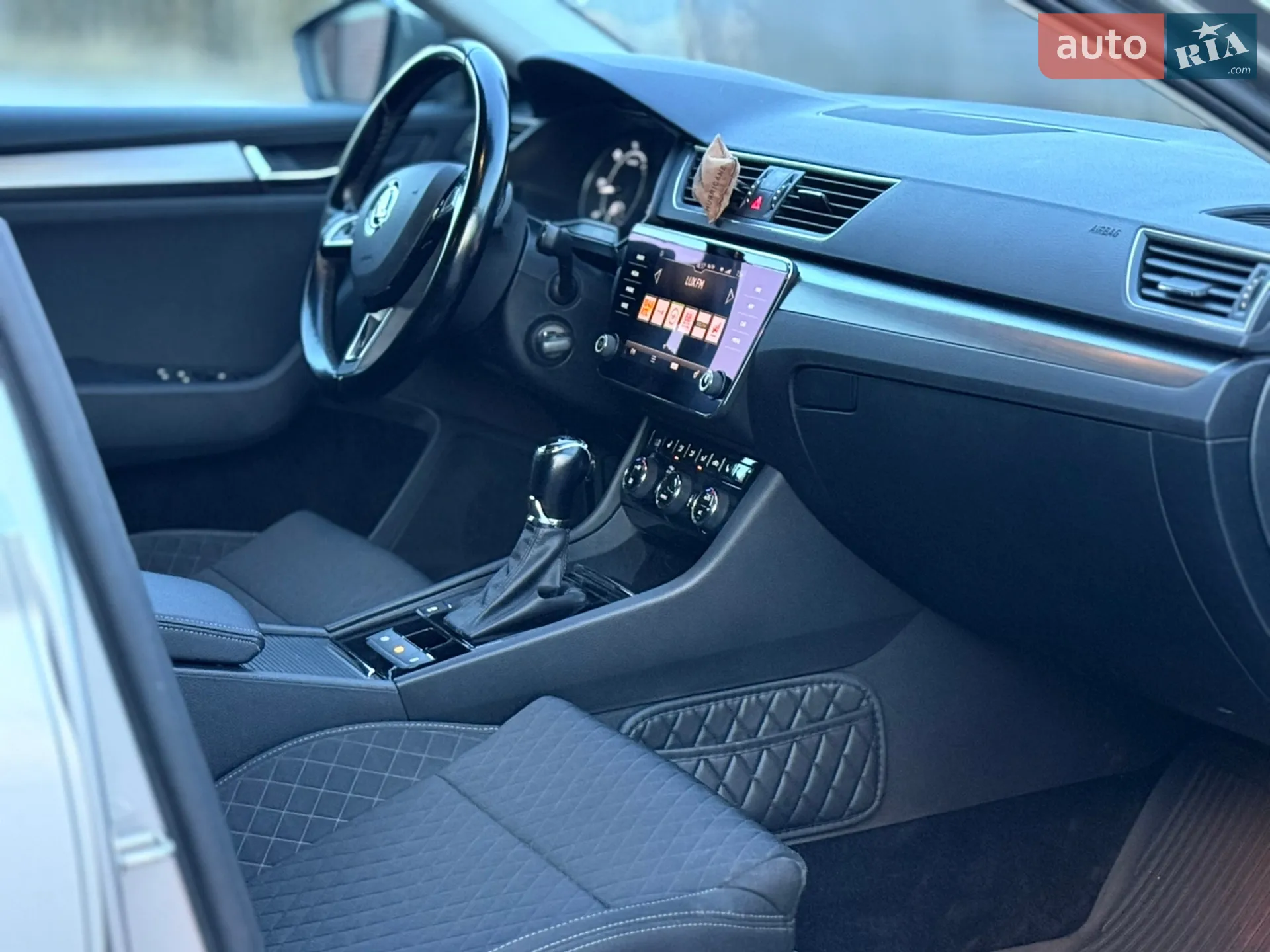 2018 Skoda Superb - мініатюра 16