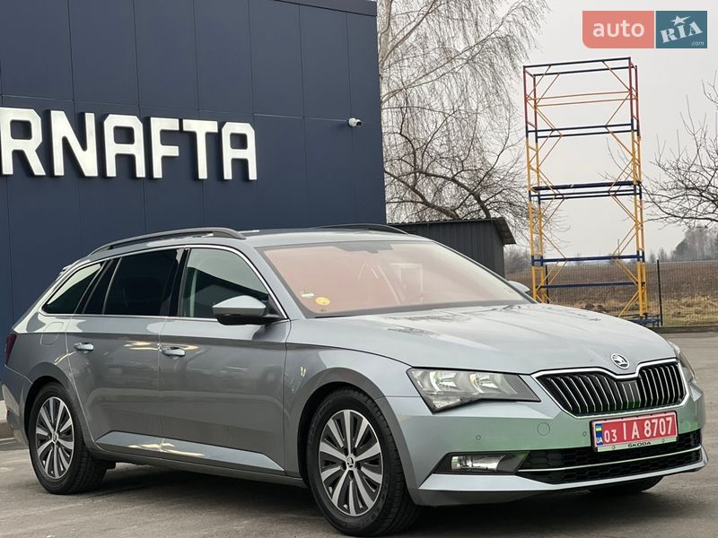 Универсал Skoda Superb 2017 в Ровно