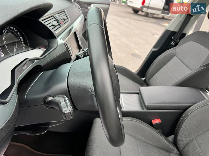 Универсал Skoda Superb 2017 в Ровно