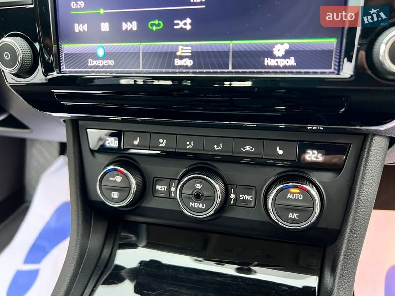 Универсал Skoda Superb 2017 в Ровно