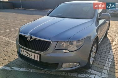 Лифтбек Skoda Superb 2010 в Софиевской Борщаговке