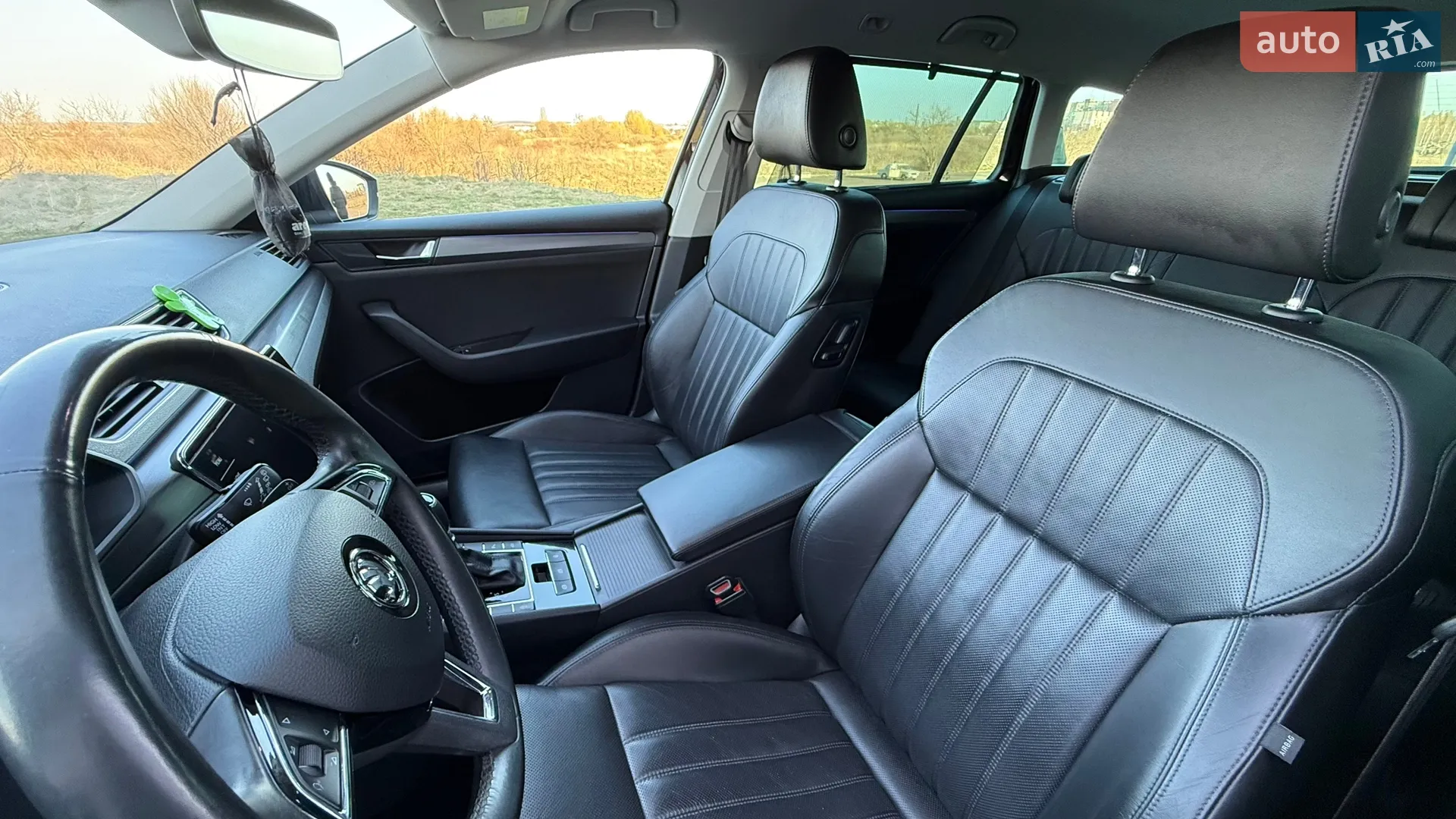 2019 Skoda Superb - мініатюра 27
