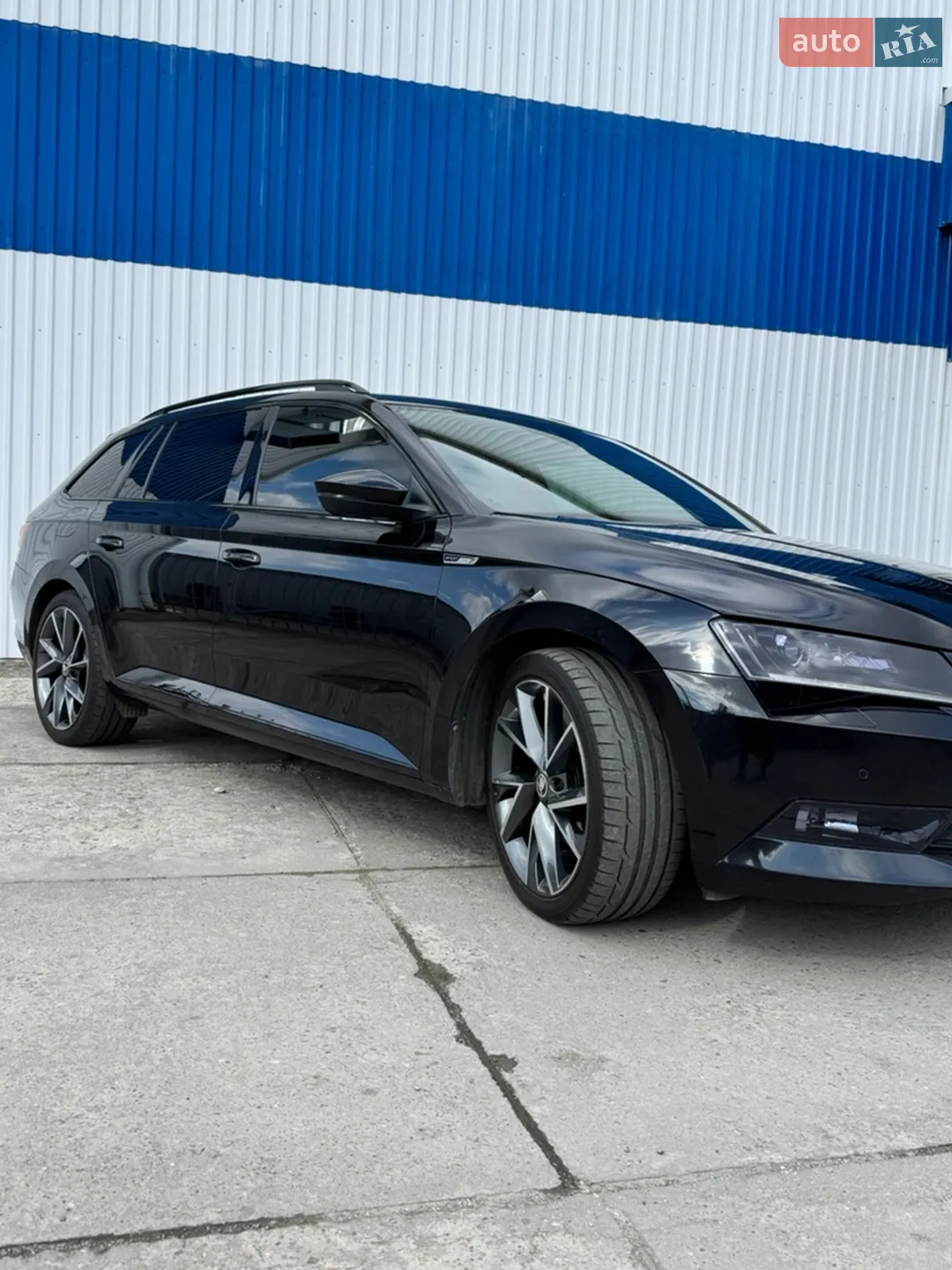 2017 Skoda Superb - мініатюра 3