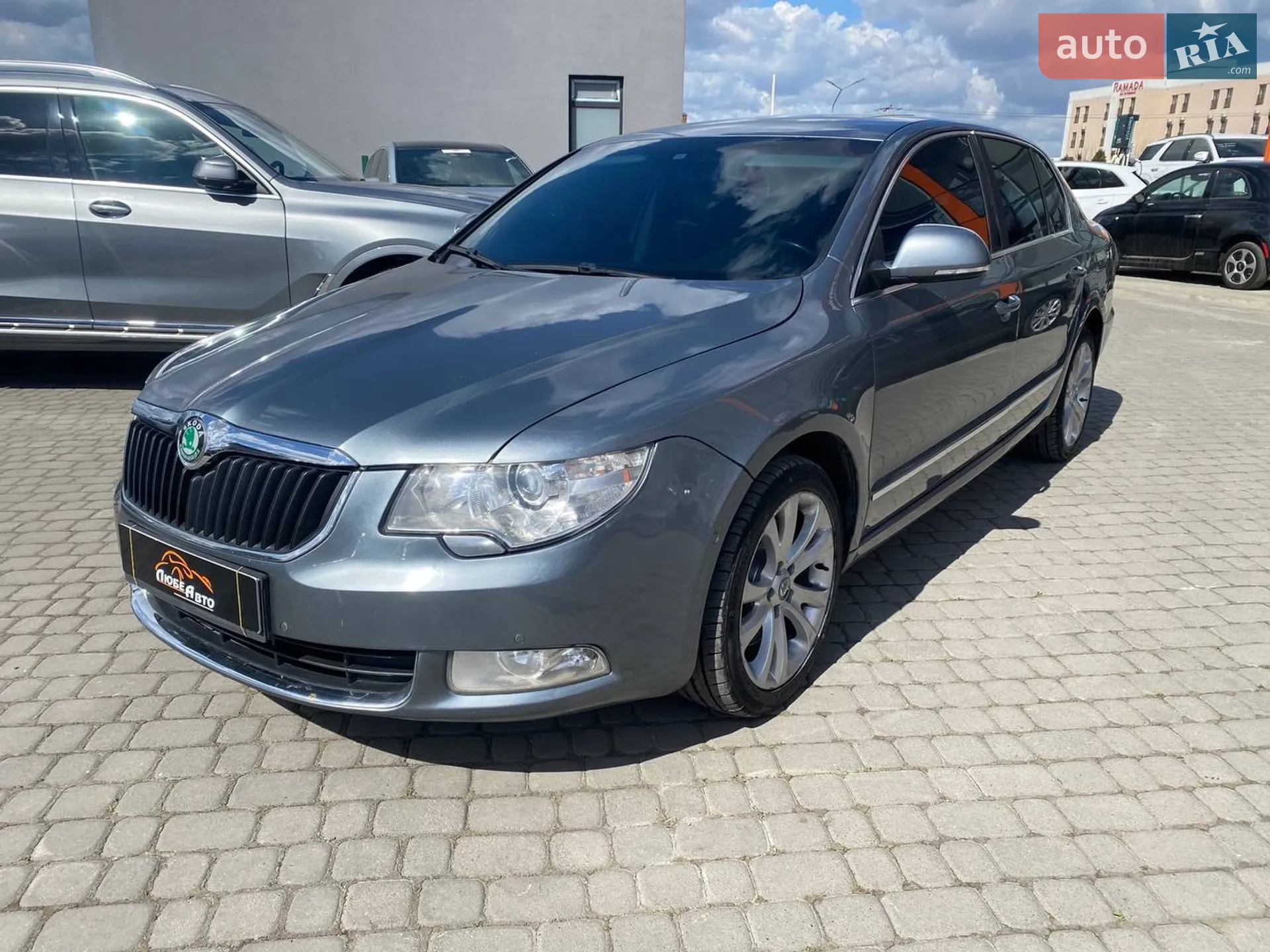 2012 Skoda Superb - мініатюра 3