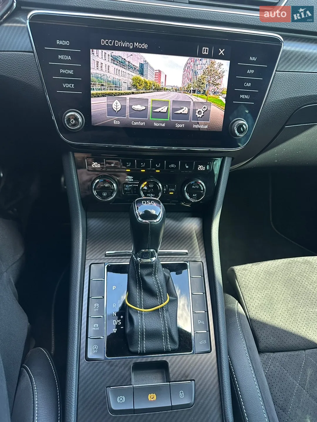 2019 Skoda Superb - мініатюра 16
