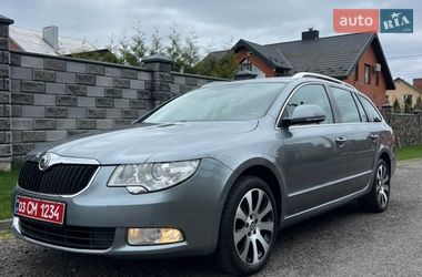Універсал Skoda Superb 2010 в Луцьку