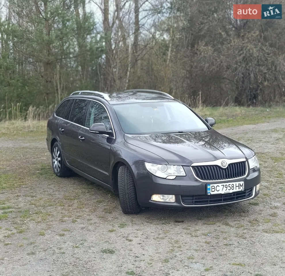 2011 Skoda Superb - мініатюра 16