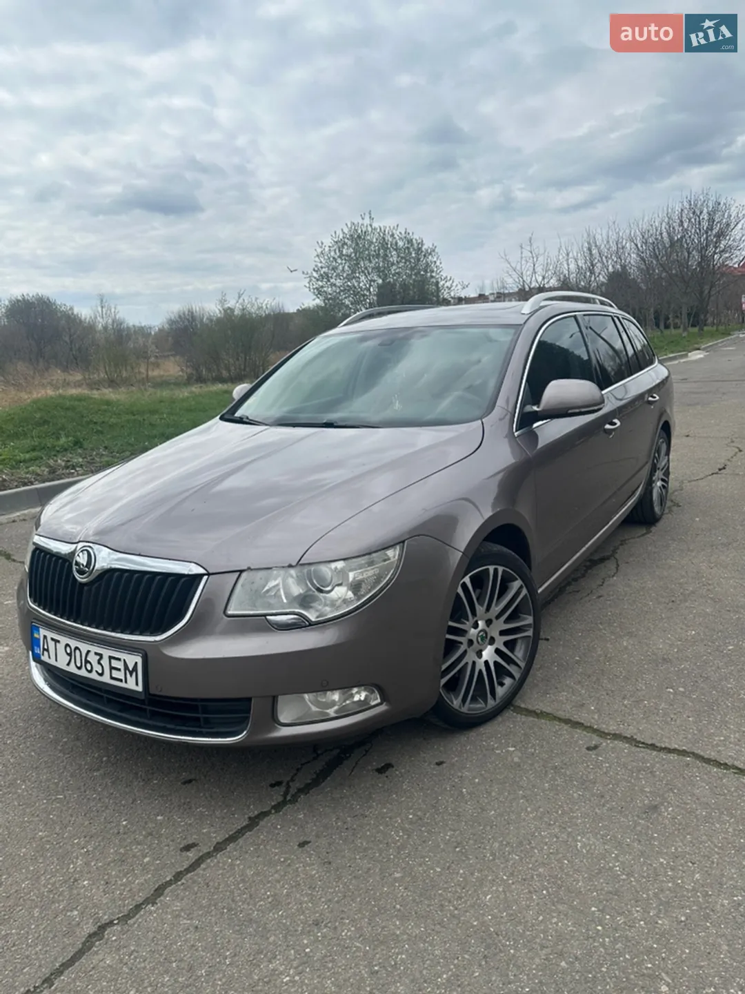 2010 Skoda Superb - мініатюра 21