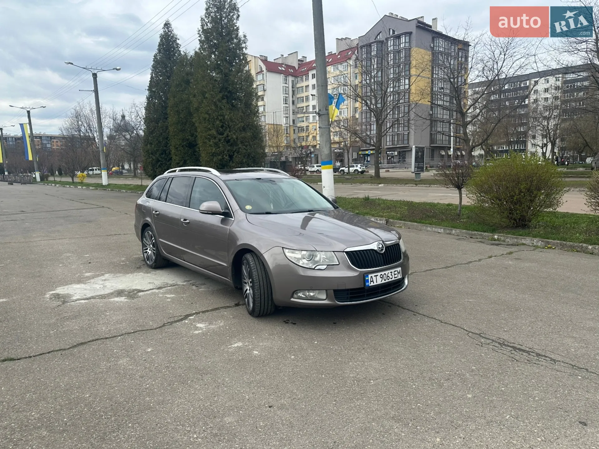 2010 Skoda Superb - мініатюра 19