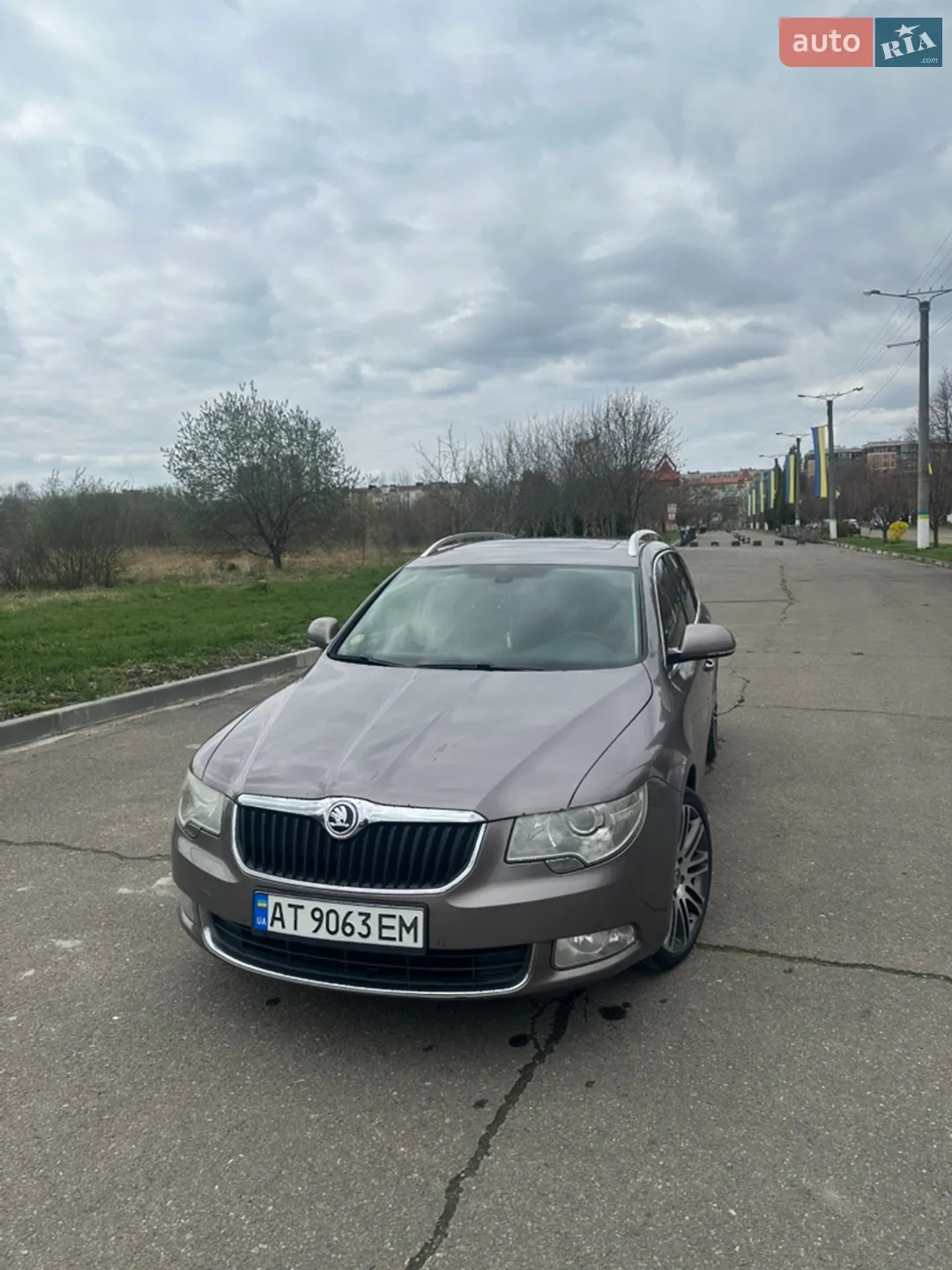 2010 Skoda Superb - мініатюра 12