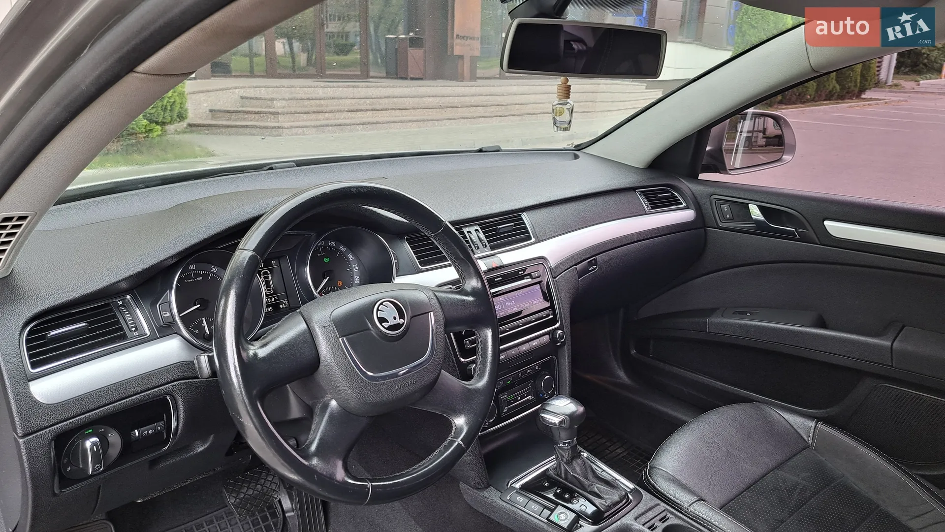 2010 Skoda Superb - мініатюра 22