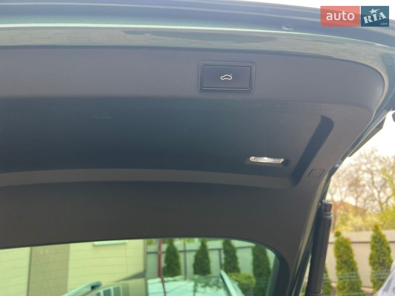 Універсал Skoda Superb 2020 в Ужгороді