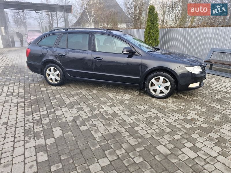 Skoda Superb 2011