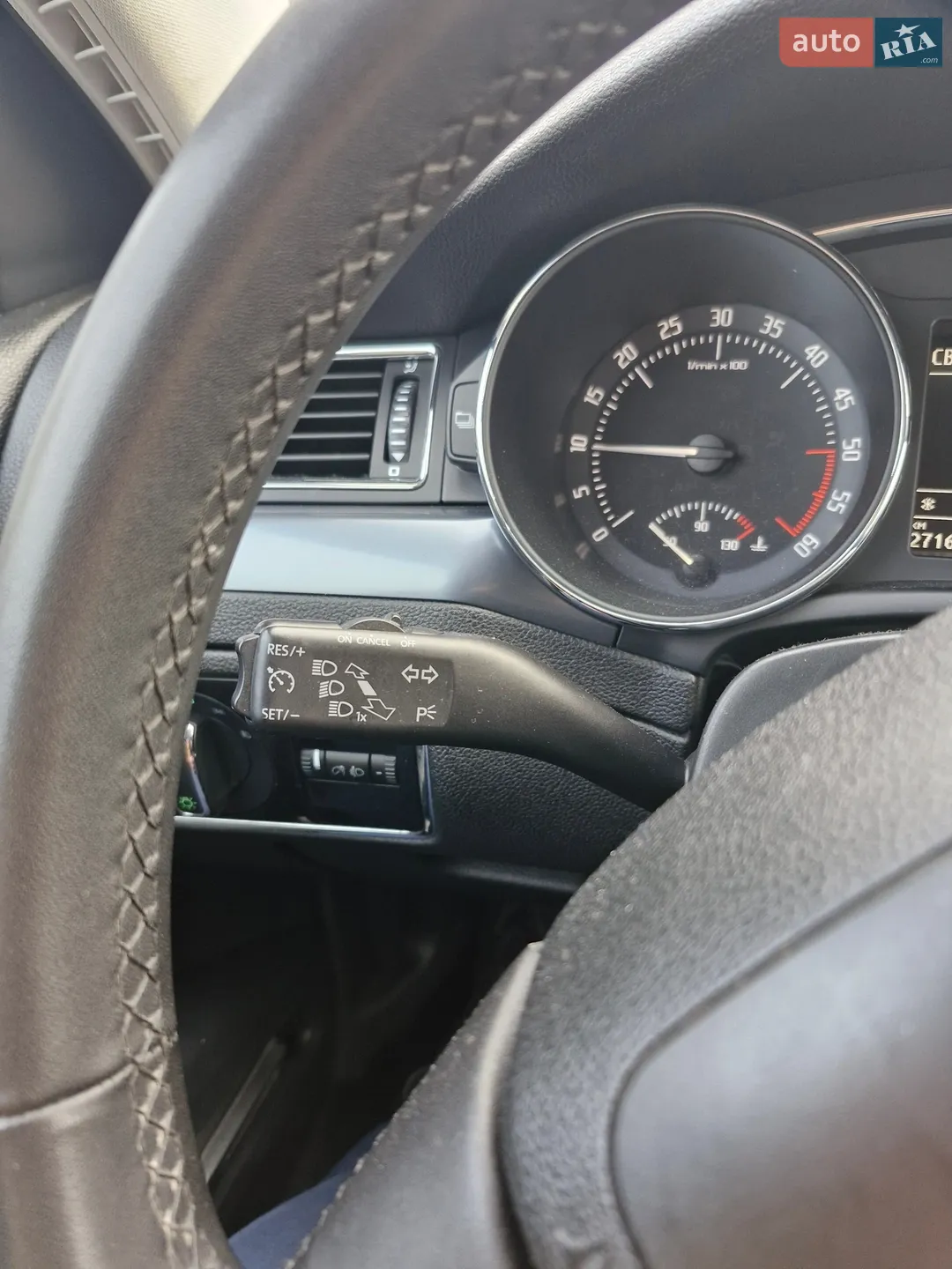 2011 Skoda Superb - мініатюра 9