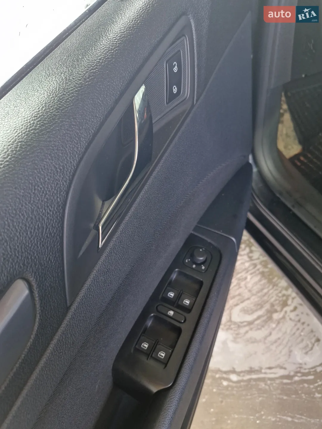 2011 Skoda Superb - мініатюра 11