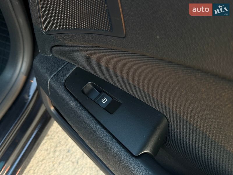 Універсал Skoda Superb 2012 в Львові фото 24 Універсал Skoda Superb 2012 в Львові