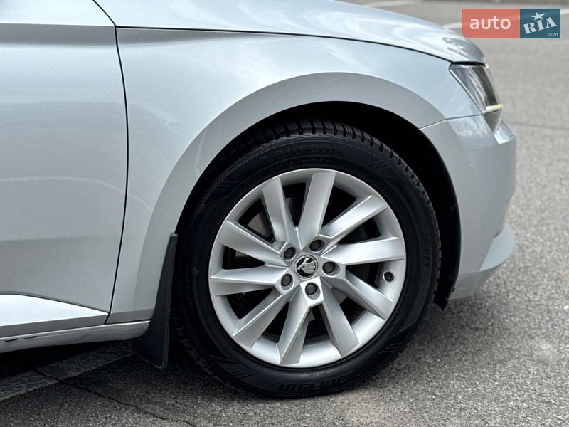 Ліфтбек Skoda Superb 2017 в Харкові фото 40 Ліфтбек Skoda Superb 2017 в Харкові
