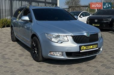 Універсал Skoda Superb 2011 в Мукачевому