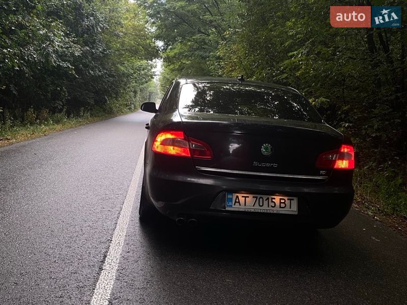 Лифтбек Skoda Superb 2012 в Богородчанах