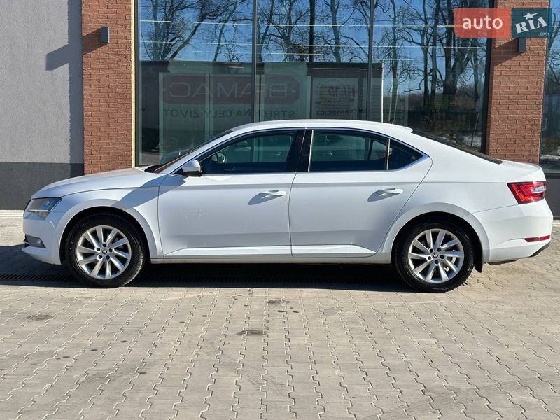 Ліфтбек Skoda Superb 2018 в Києві фото 4 Ліфтбек Skoda Superb 2018 в Києві