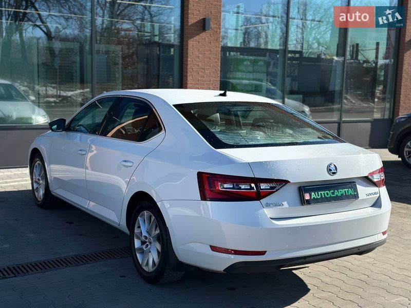 Ліфтбек Skoda Superb 2018 в Києві фото 8 Ліфтбек Skoda Superb 2018 в Києві