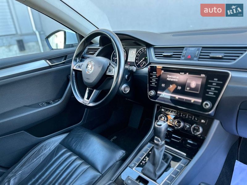Ліфтбек Skoda Superb 2018 в Києві фото 16 Ліфтбек Skoda Superb 2018 в Києві