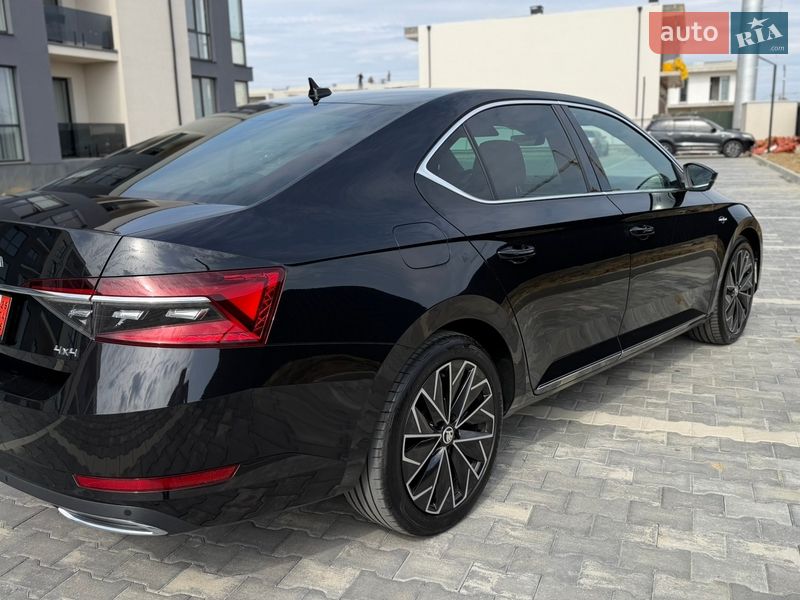 Ліфтбек Skoda Superb 2022 в Ужгороді